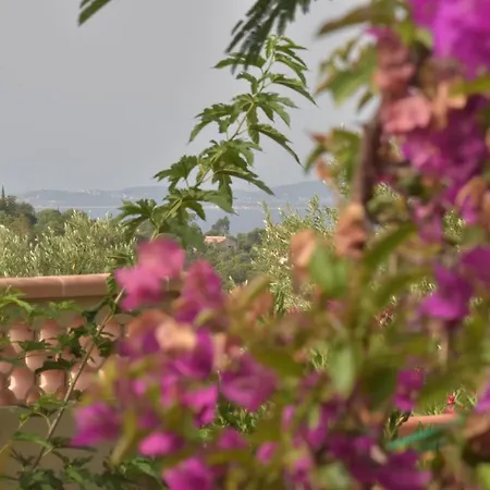 Holiday home Petit Mas Au Paradis Avec Piscine Pour 6 Personnes